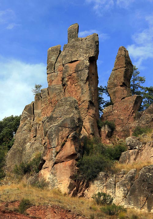 Figura 49. Estratos de arenisca.